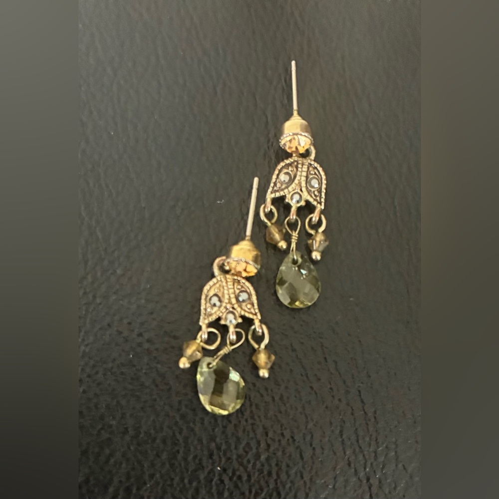 Earrings - Picture 2 of 4